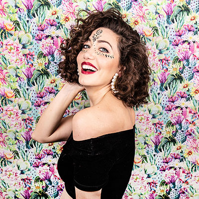 Collectif Holissence : psychothérapie & coaching avec Louise Chabat, artisthérapeute